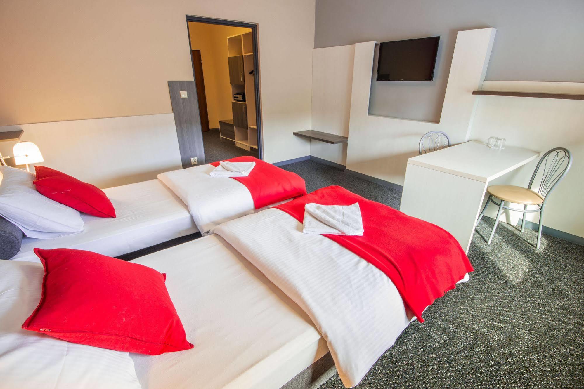 Hostel Przystanek ทอรูน ภายนอก รูปภาพ